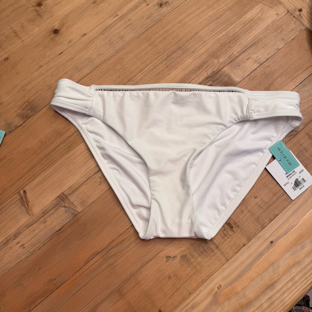 Sunsets WHITE LILY Audra Hipster Bikini‎ Swim Bottom, US Medium New With tags